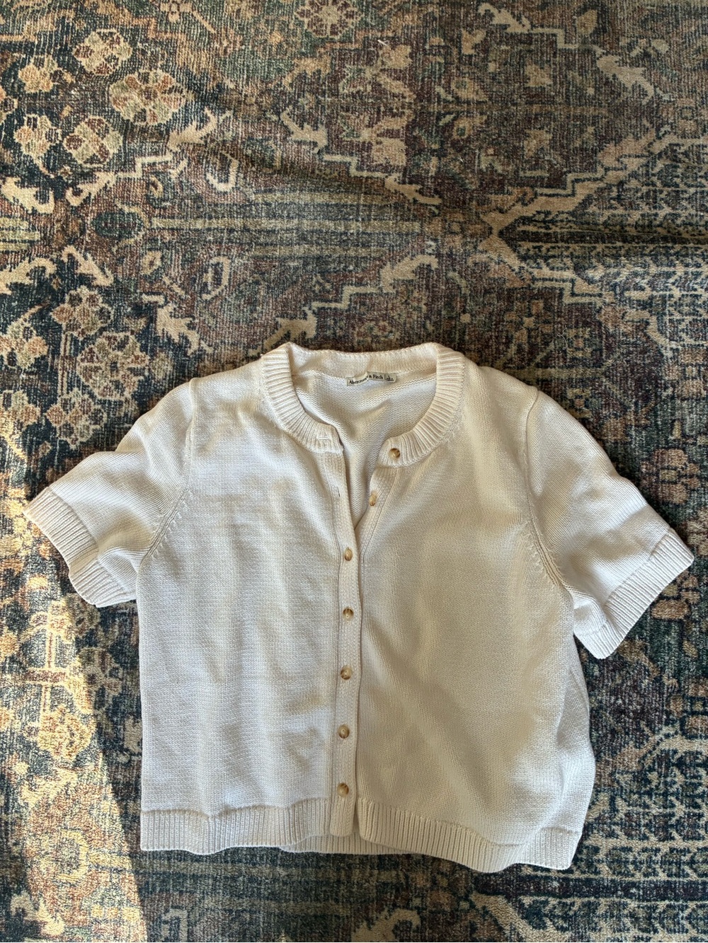 Abercrombie & Fitch Cream Short-Sleeve Button-Up Cardigan